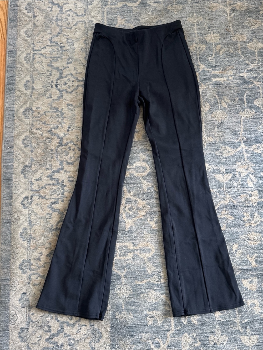 ALO Yoga Black Flare Leggings with Tailored Seams